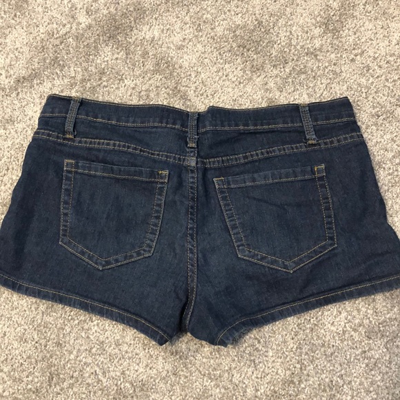 Forever 21 Shorts - Picture 2 of 2